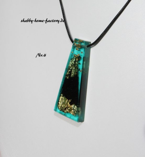 Kette mit Anhänger, Holz und Harz, Resin ,Wood,Türkis & Grenadill #4