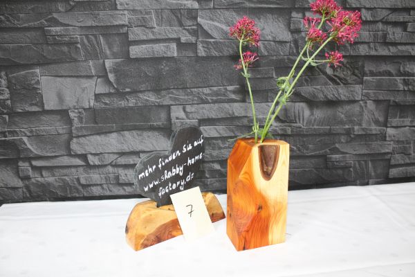 Vase aus Eibe massiv