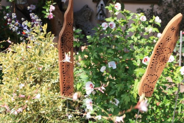 Insektenhotel 2er Set , Bienenhotel, Windspiel, Gartenstecker, Eiche
