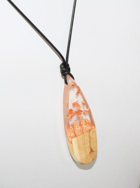 Schmuckunikate aus Holz & Harz Resin Eibe #7